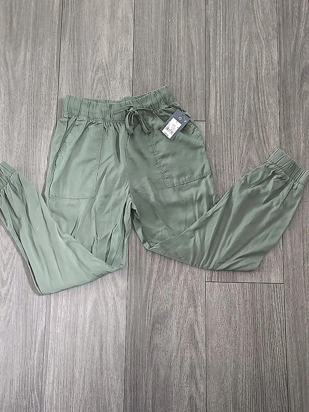 UNIVERSAL THREAD Women'Small Lyocell Jogger Pants in Green Size Small NWT